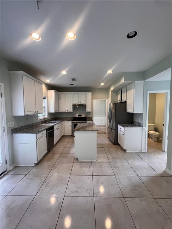 Building Photo - 3985 Shallowford Green Ct