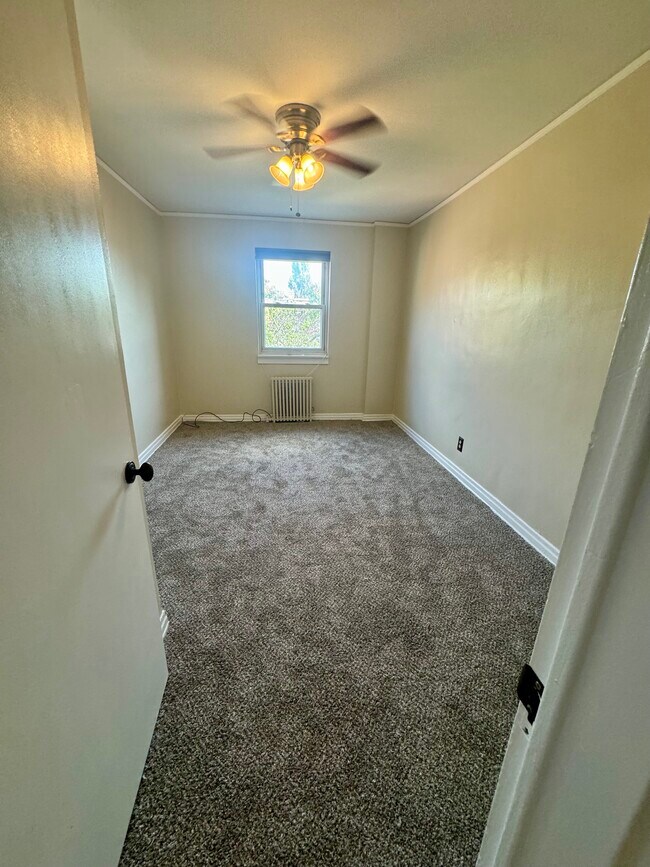 Bedroom 1 - 2019 21st St