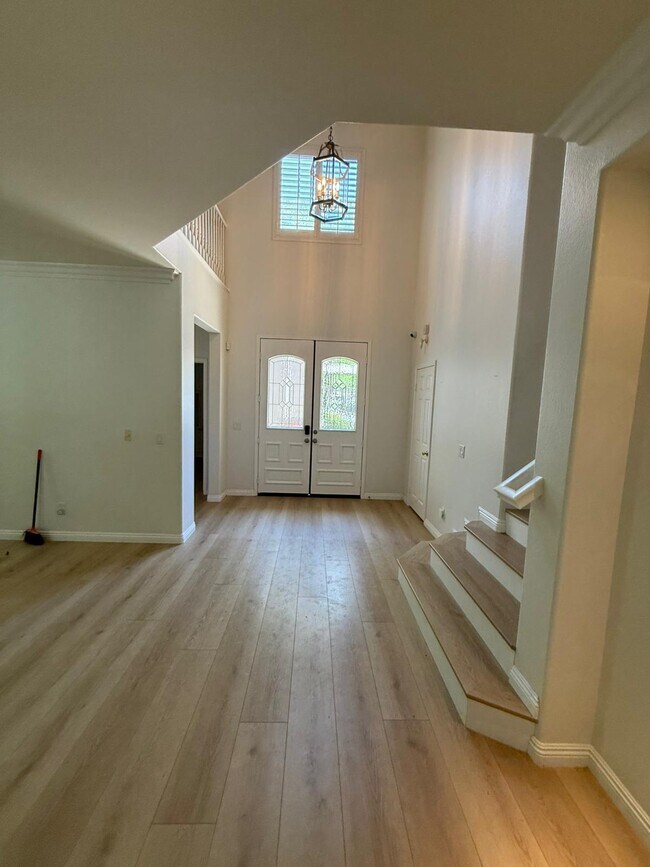Foto del edificio - 32956 Rhine Ave