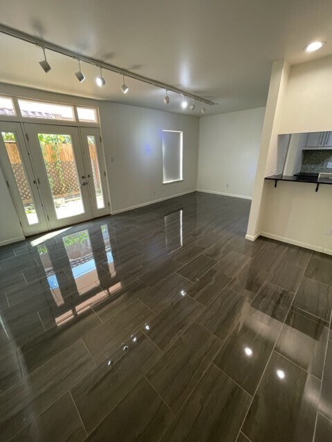 Foto principal - 2824 Briarhurst Dr