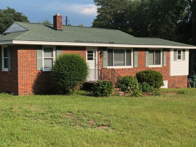 Building Photo - 925 Bonnie Ln