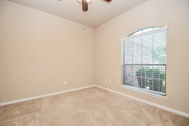 Foto del edificio - 2022 Haven Springs Ln