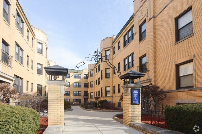 Building Photo - 2328.5 N Rockwell St