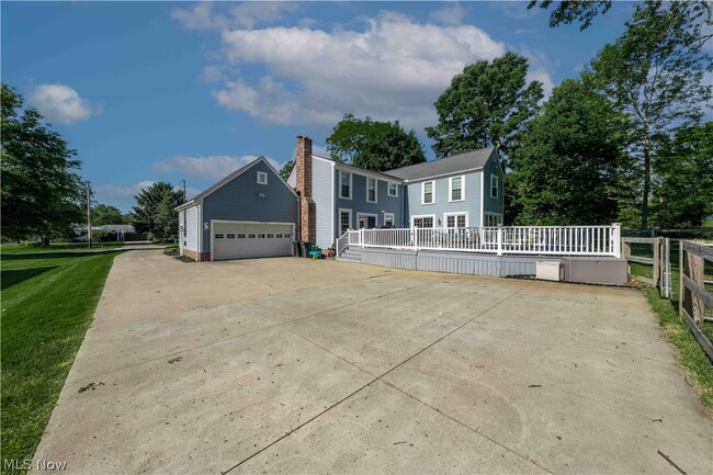 Building Photo - 2950 Royalwood Rd
