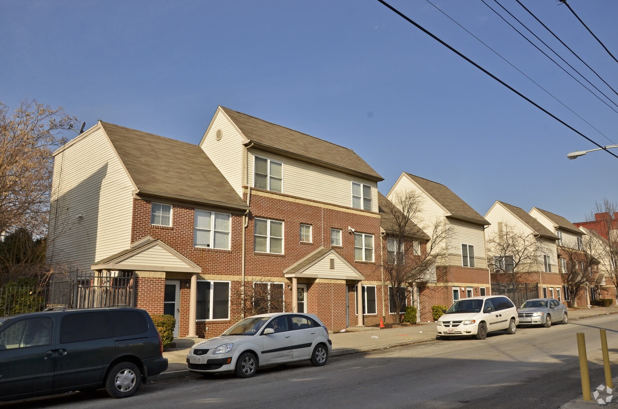 Primary Photo - Lillia Crippen Townhouses