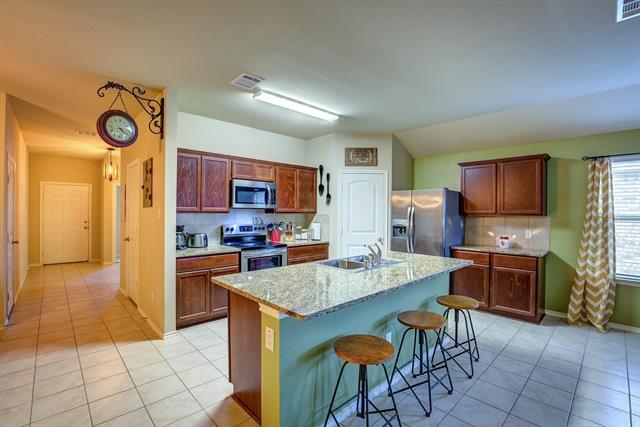 Building Photo - 1048 Decker Dr