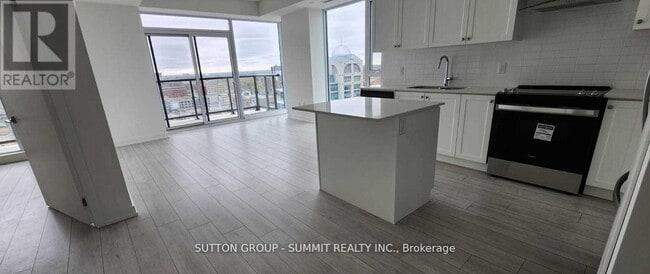 Photo du bâtiment - 55 Duke St W