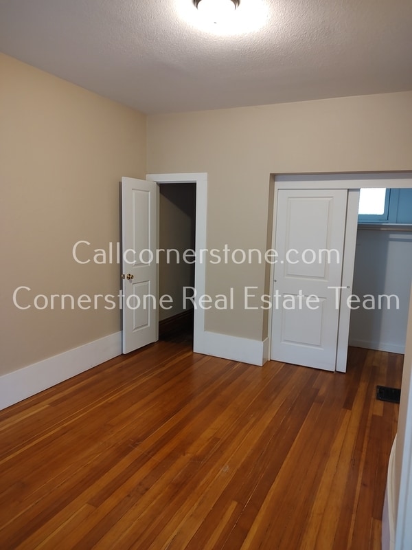 Building Photo - 208 E Uintah St