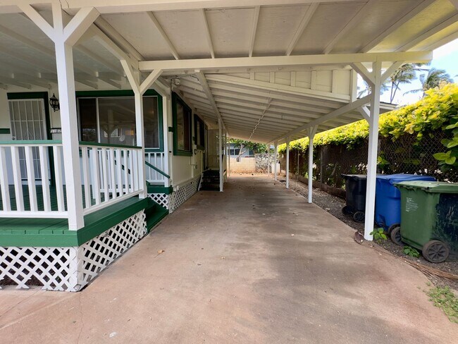 Building Photo - Ewa Beach Cottage