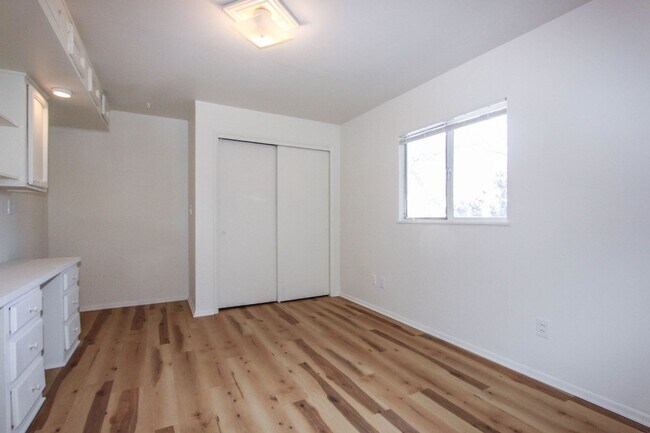 Foto del edificio - 860 Gail Gardner Way