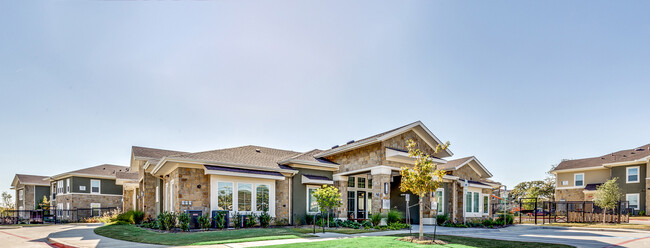 Building Photo - The Veranda