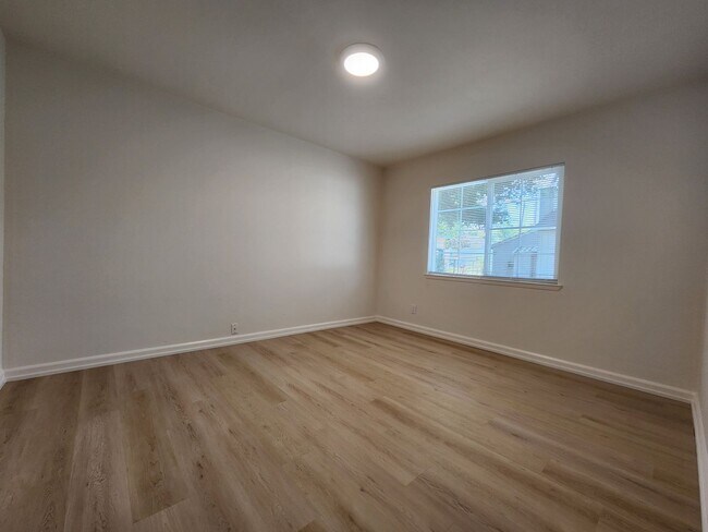 Foto del edificio - Check out this cozy 1-bedroom, 1-bathroom ...
