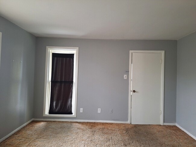Foto del edificio - 214 S Bloomington St