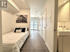 Building Photo - 20 Richardson St