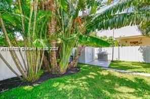 Building Photo - 210 188th St