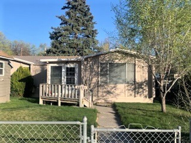 Foto del edificio - 1140 College Ave