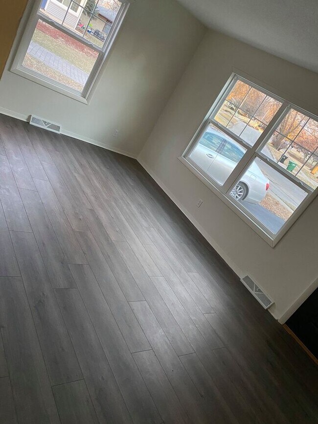 Foto del edificio - 306 SW Westview Dr