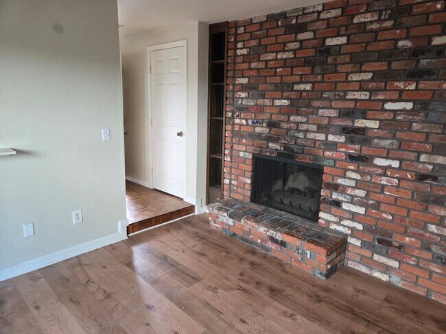 Foto del edificio - 718 13th St