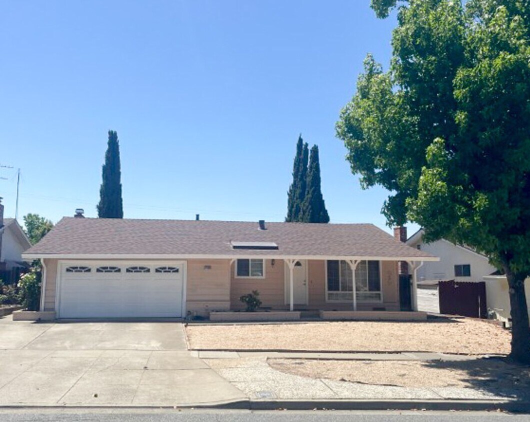 Primary Photo - Desirable Home in the Mission San Jose Are...