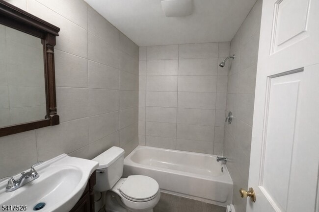 Building Photo - 326 Mercer Ave