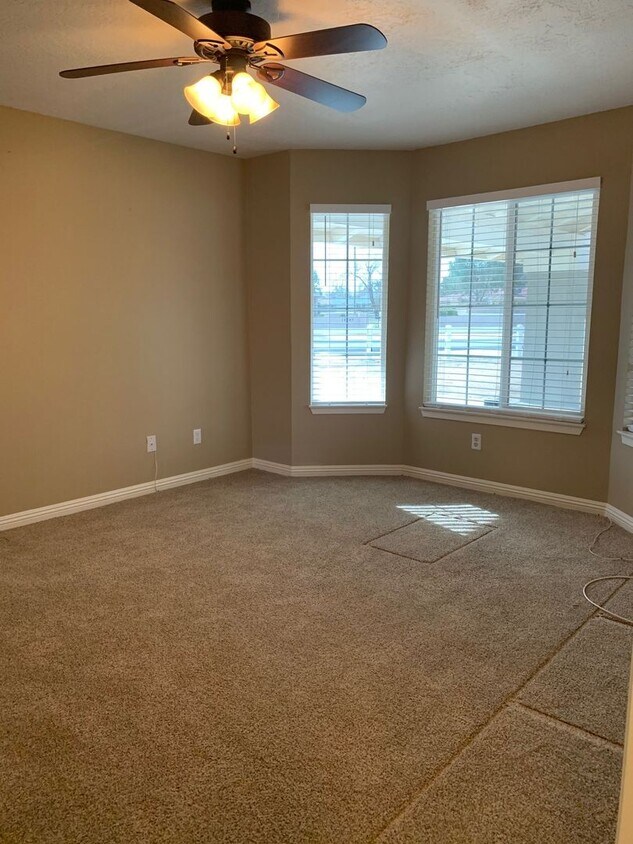 Beautiful Desert Knolls Home Apartments in Apple Valley, CA