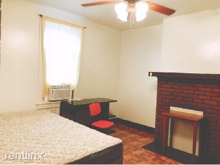 Building Photo - 5 br, 2 bath House - 1045 Fleming Ave