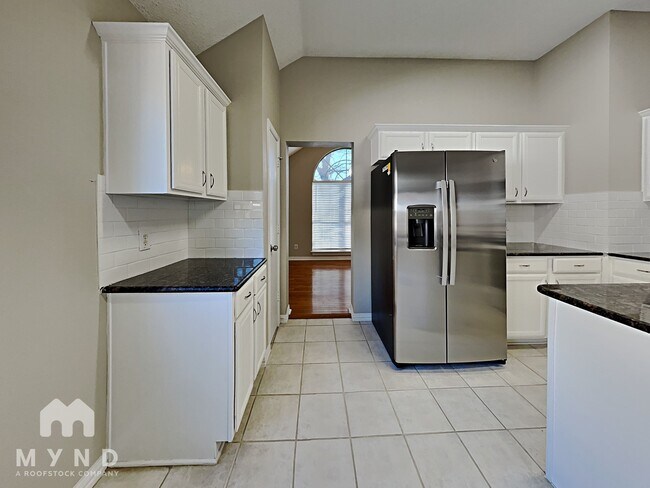 Foto del edificio - 6801 Amberdale Dr