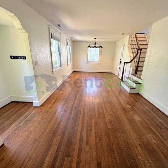 Foto del edificio - 6010 Upper Brandon Pl