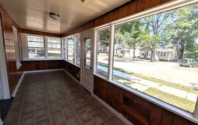 Foto del edificio - 3017 Sanford St