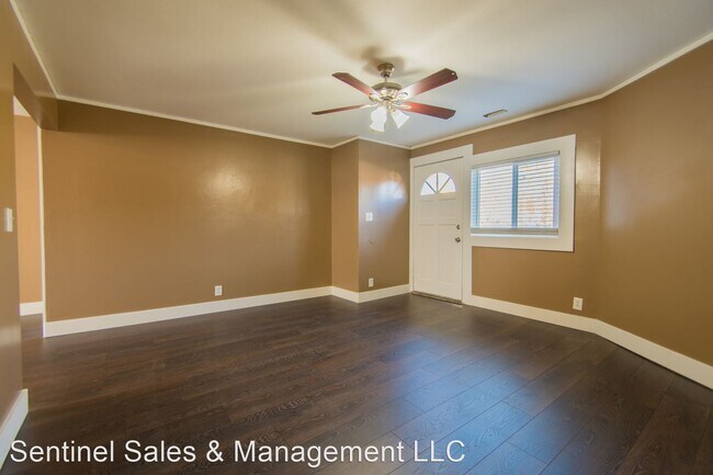Building Photo - 2 br, 2 bath House - 802 E. Belmont Ave.