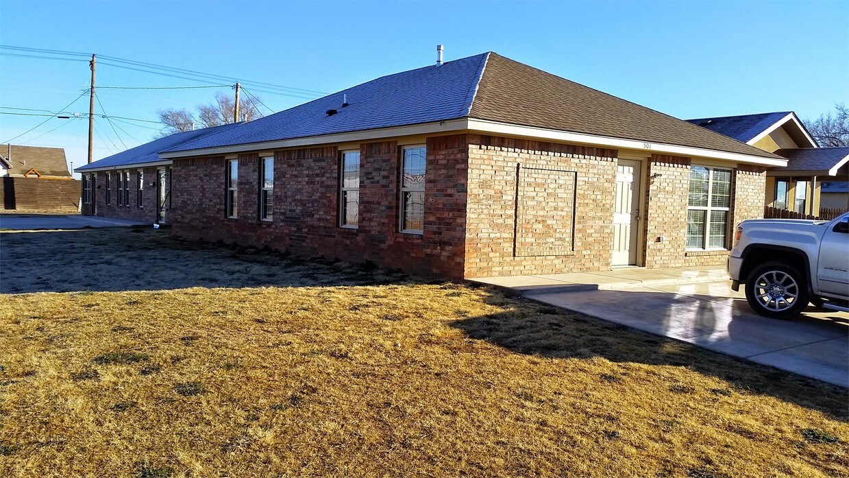 501 4th Ave, Canyon, TX 79015 House for Rent in Canyon, TX