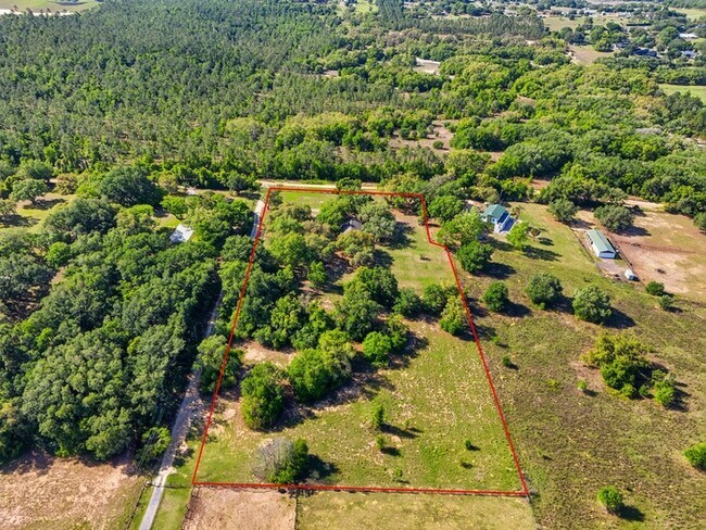 Foto del edificio - 13205 Mountain View