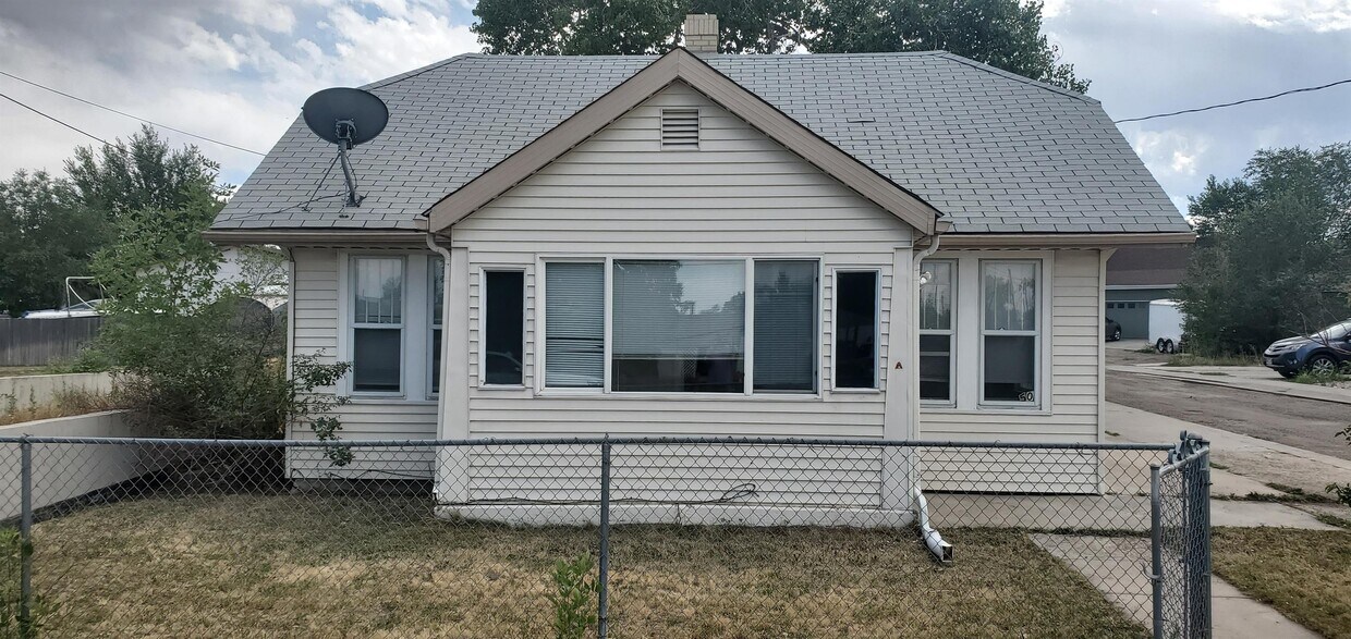 Foto principal - 2750 W Amherst Ave