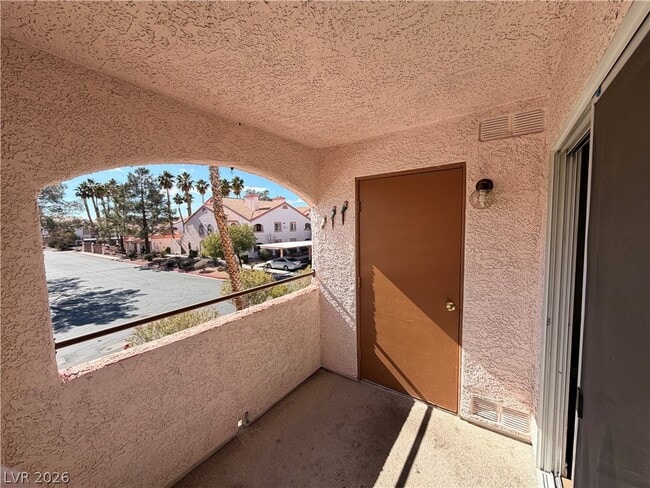 Building Photo - 7570 W Flamingo Rd