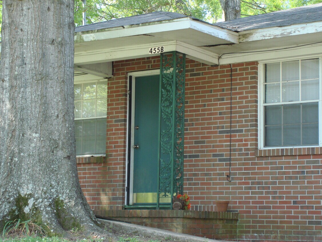 Foto del edificio - Shelby Street Triplex