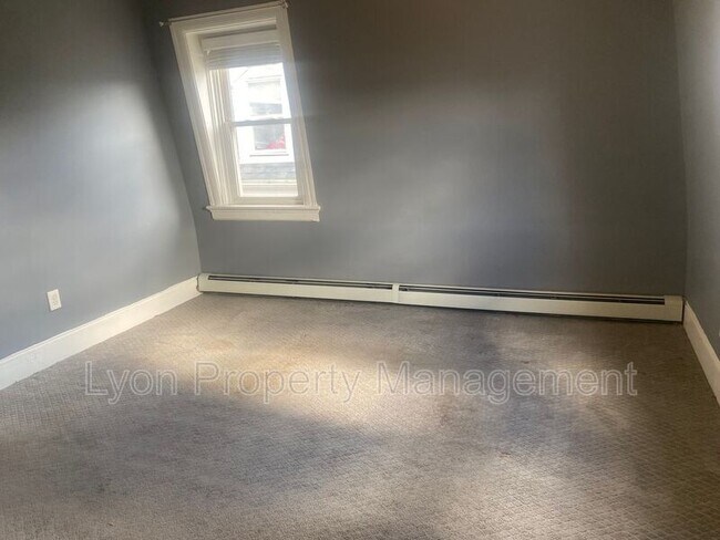 Building Photo - 67 Wendell St