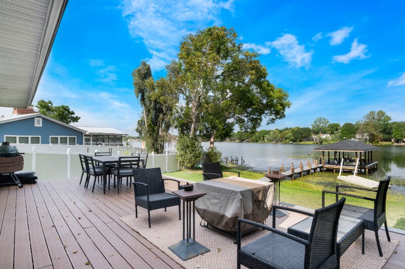Foto del edificio - 201 Cedarwood Dr