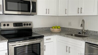 Building Photo - 11781 NW 30th St