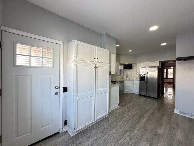 Foto del edificio - 3117 N Mango Ave