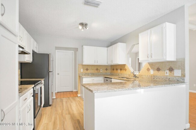 Foto del edificio - 515 Fox Hollow Ln