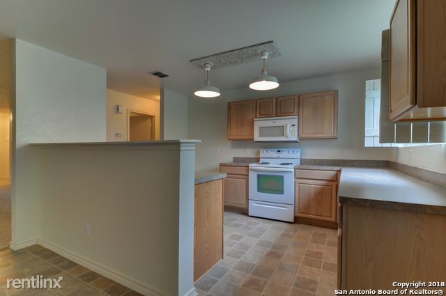 Foto del edificio - 3 br, 2 bath House - 10026 Wolf Crossing