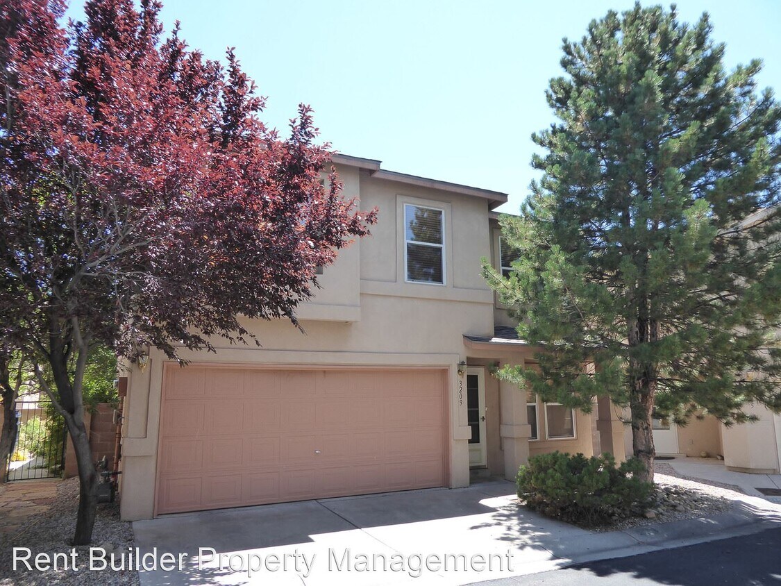Primary Photo - 3 br, 2.5 bath House - 3209 Moab Ln. NE