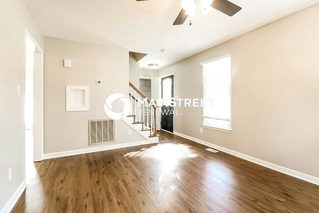 Foto del edificio - 3 Bedroom Pet-Friendly Home in Raleigh, NC with Main Street Renewal