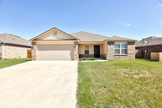 Building Photo - Gorgeous Newly-Built 4 Bed 2 Bath Home in ...