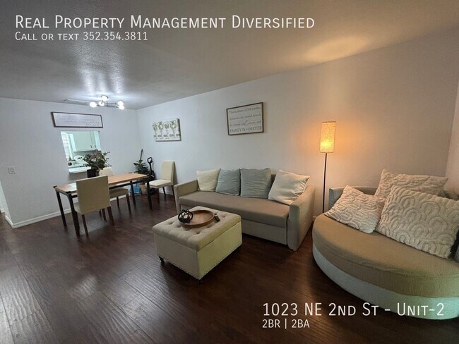Foto del edificio - 1023 NE 2nd St