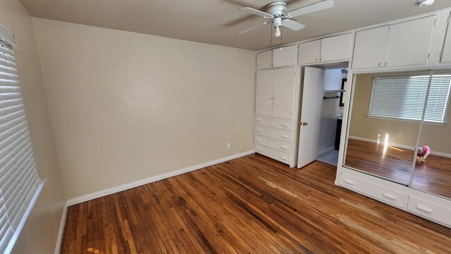 Building Photo - 625 Prospect Ave