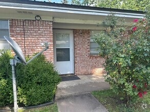 Building Photo - 308 N Inglewood Ave