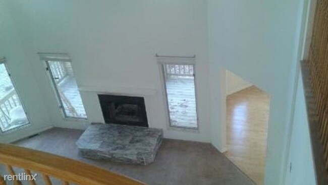 Building Photo - 4 br, 4.5 bath House - 1408 Gravatt Ln