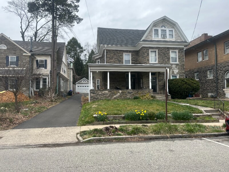 Primary Photo - 7868 Spring Ave