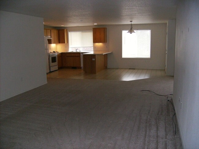 Building Photo - Pet Friendly Home for Rent!!